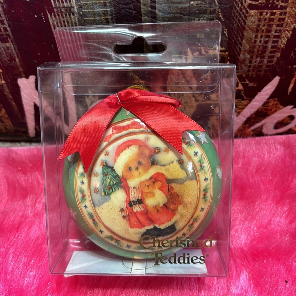 1996 Cherished Teddies Ornament